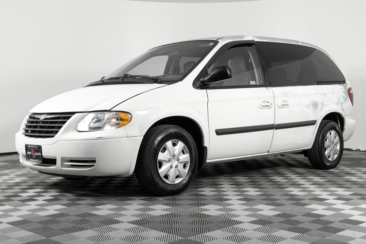 2006 Chrysler Town and Country Base