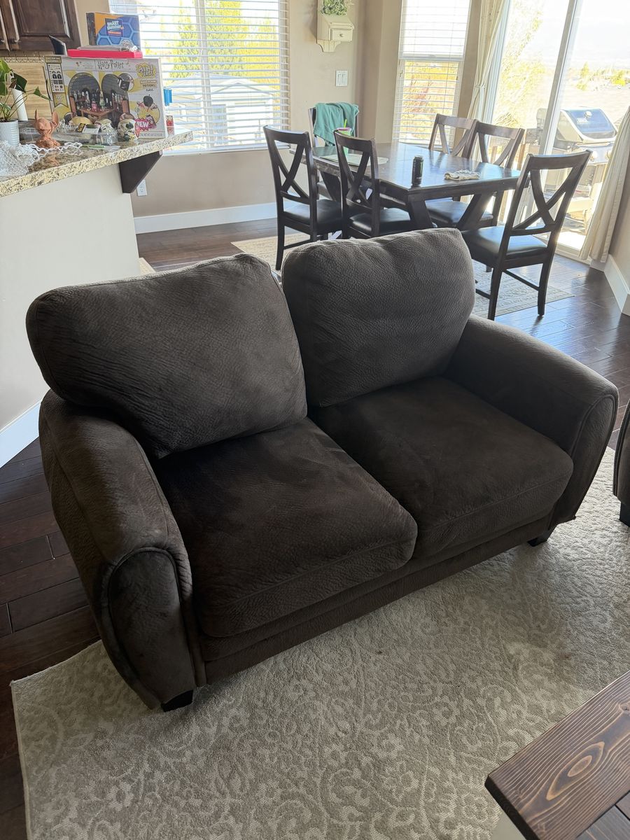 Couch & Loveseat