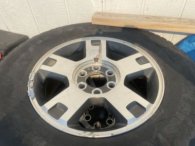 18 Inch Ford F-150 Factory OEM Alloy Wheels with LT275/70R18 Tires 6-Lug