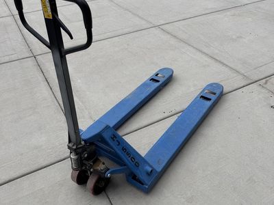 Pallet jack