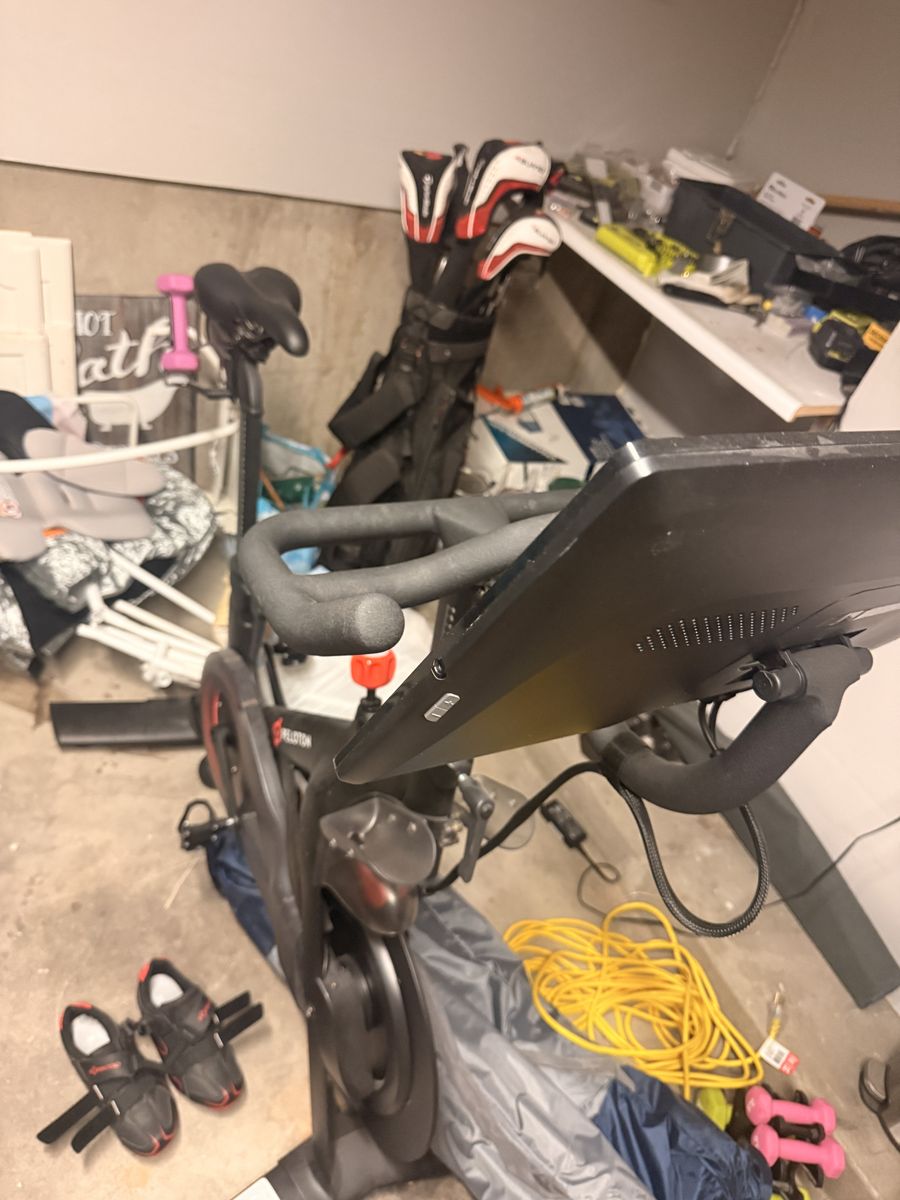 2025 Peloton Bike- Like New