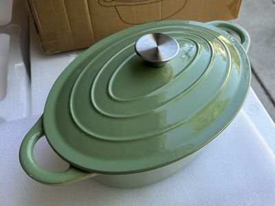4.5 quart oval cast iron Dutch oven