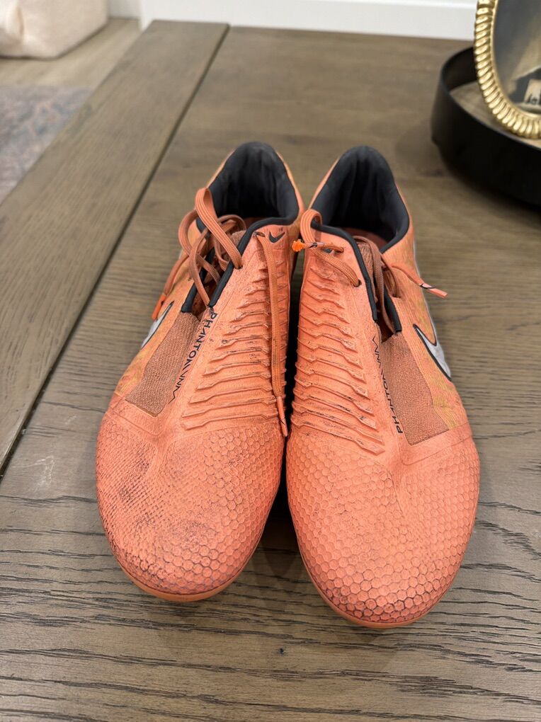 Nike Phantom Venom Elite Soccer Cleats