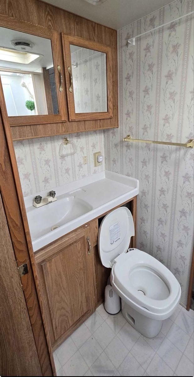 Main image 8