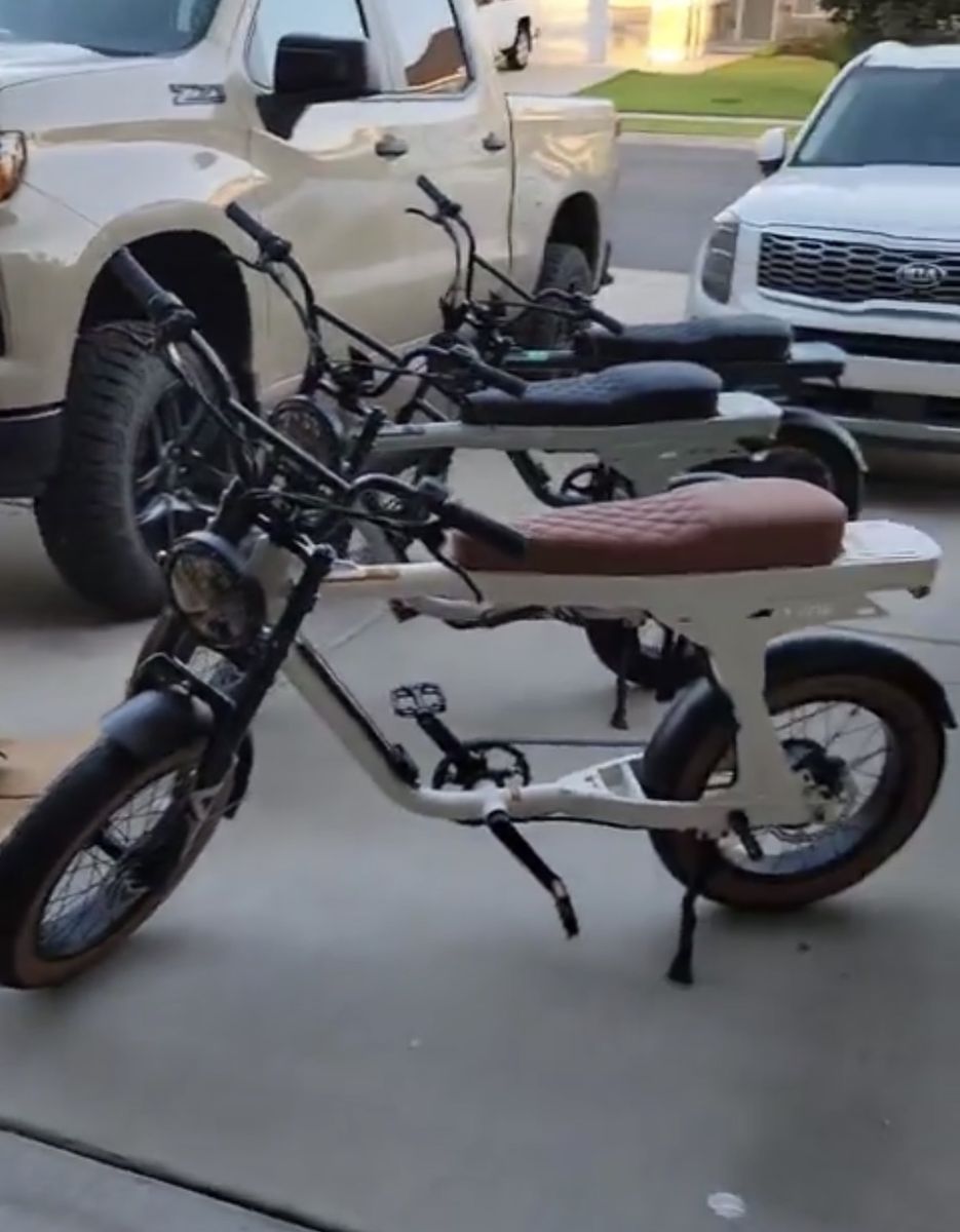 Lyric Cycles E-bikes