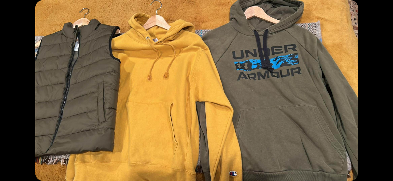 MENS MEDIUM HOODIES CHAMPION & UNDER ARMOUR