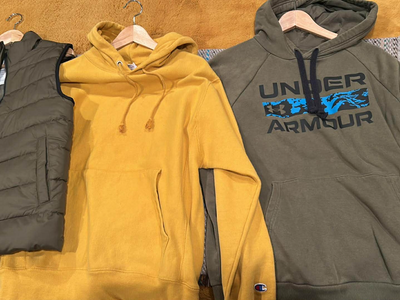 MENS MEDIUM HOODIES CHAMPION & UNDER ARMOUR