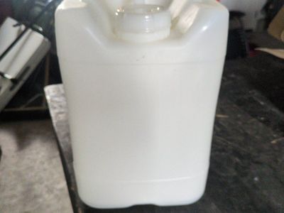 5 gallon water storage container