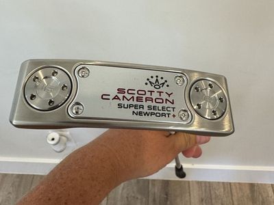 Scotty Cameron Super Select Newport+ putter