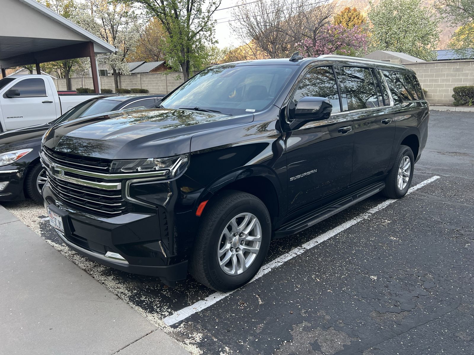 2023 Chevrolet Suburban LT