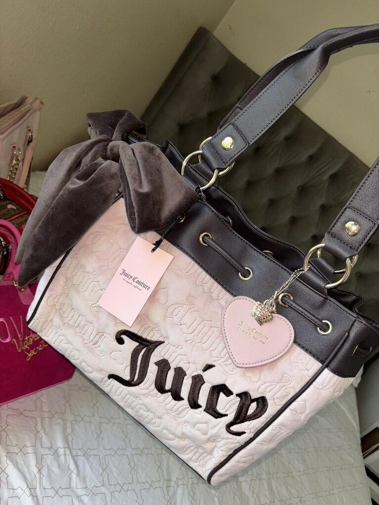 Vintage Dreams Juicy Couture Daydreamer