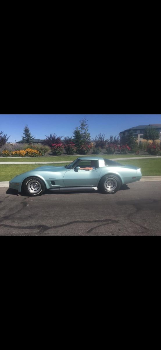 1982 Chevrolet Corvette Base