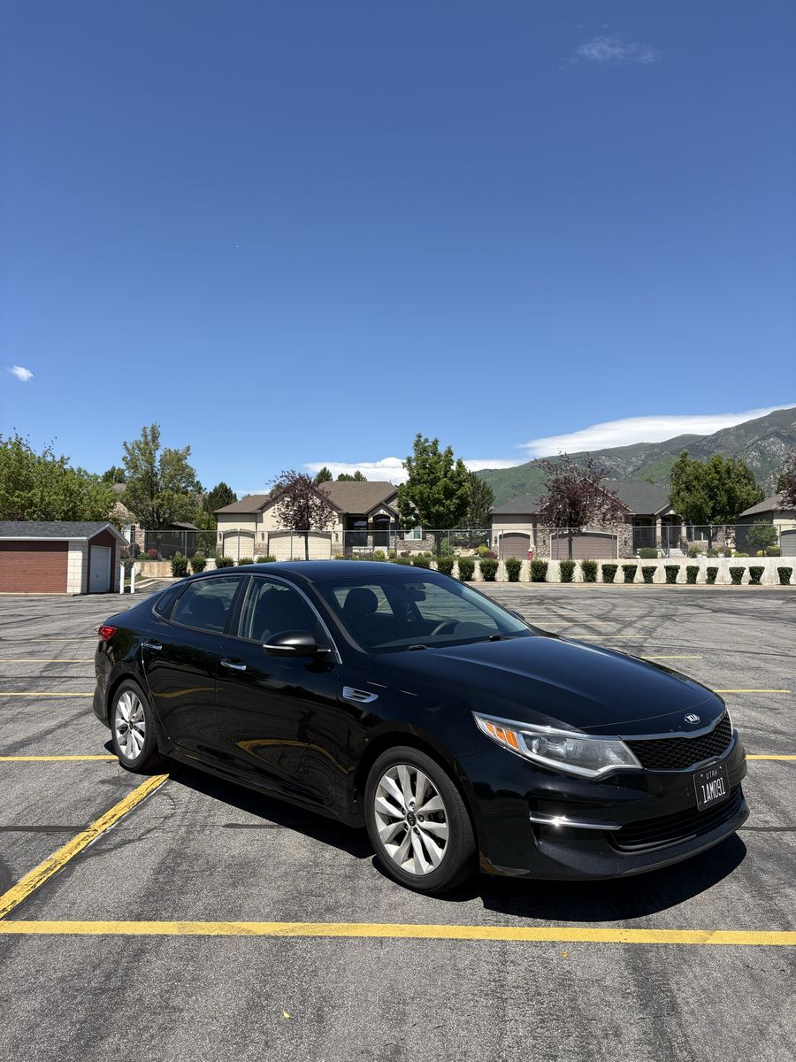2017 Kia Optima Base