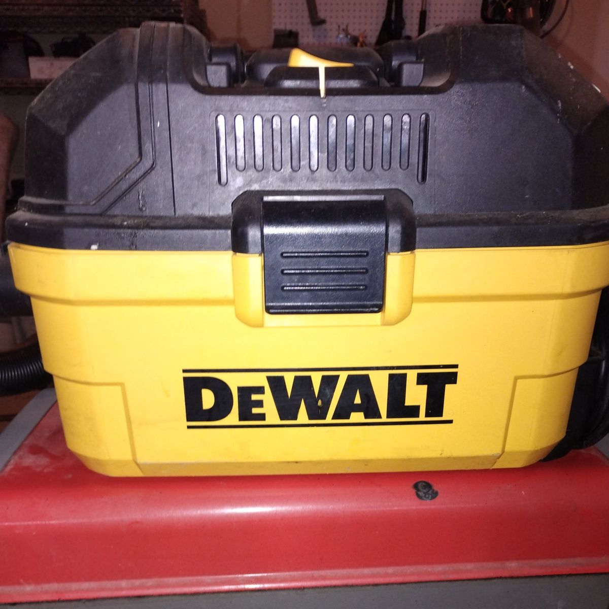 Dewalt wet/dry shop vac