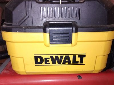 Dewalt wet/dry shop vac