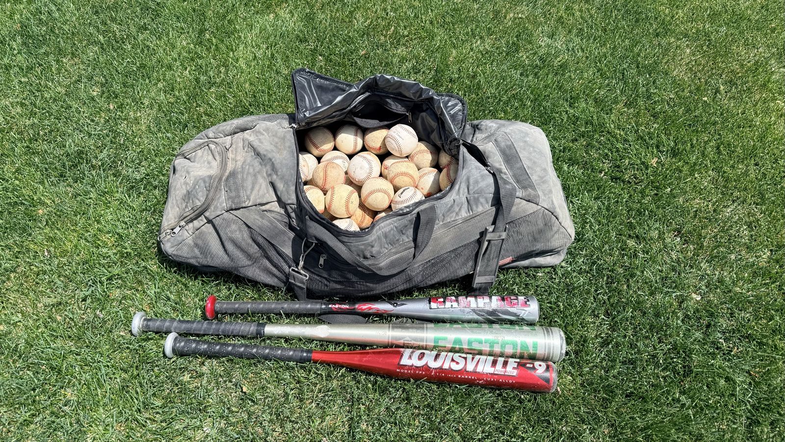 Rawlings Bat Bag with Easton & Louisville Slugger Bats, Baseballs - Practice Bundle