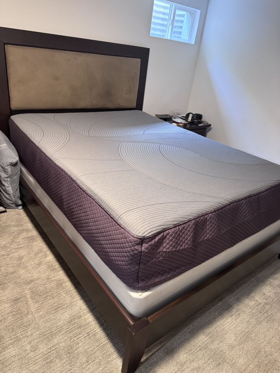 Purple Mattress - Queen 60x80 - Like New / Barely Used - Gel + Innerspring