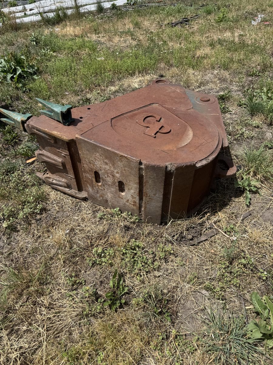 Main image 2