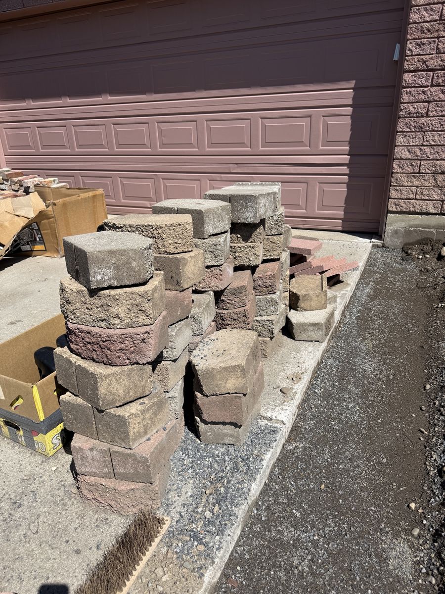 Retaining Pavers/Blocks