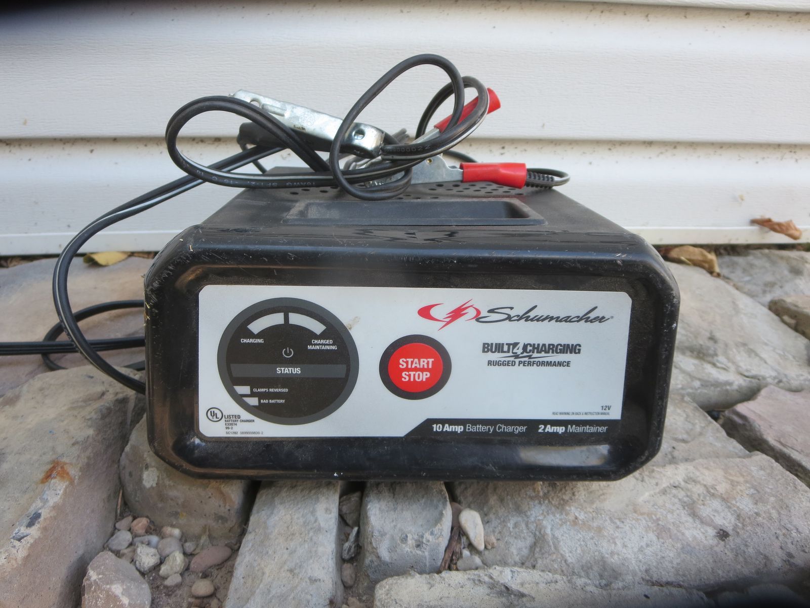 Schumacher SC1282 10A Battery Charger / 2A Maintainer