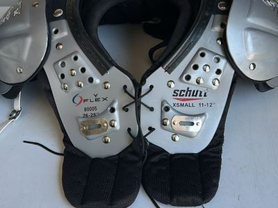 Schutt Y-FLEX 80005 Youth Football Shoulder Pads - XSMALL (11-12") 26-28"
