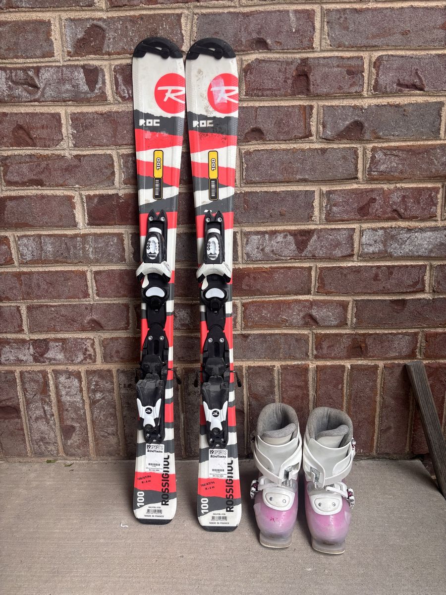 Kids Rossignol Skis 100cm + Girls Ski Boots