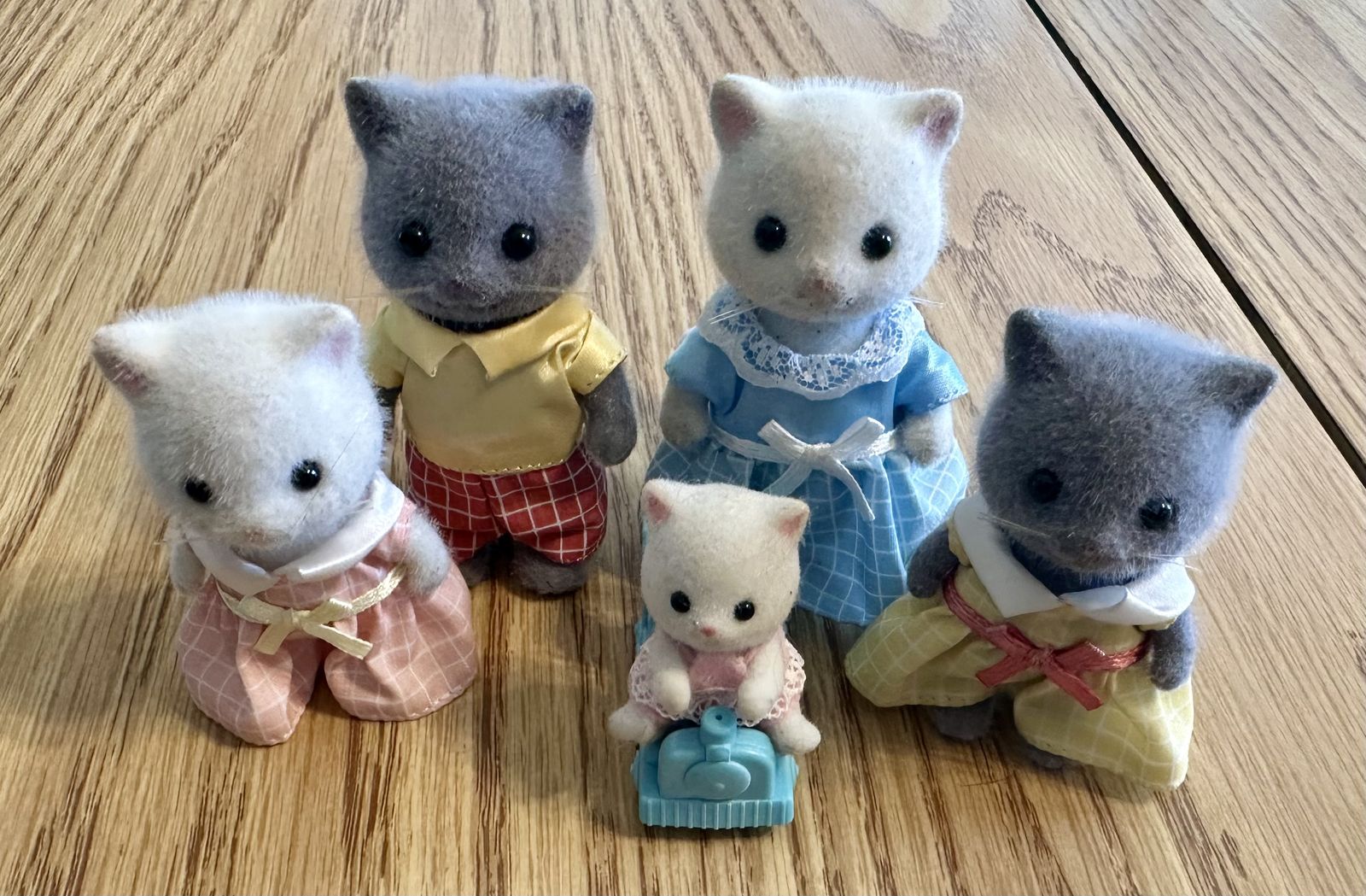 Calico Critters Persian Cat Family