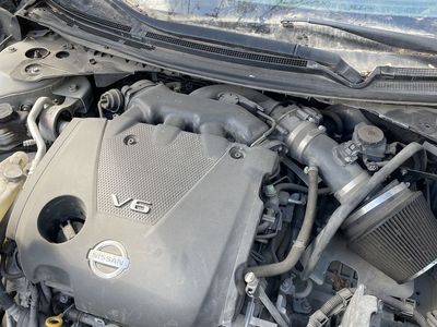 Nissan maxima parts car
