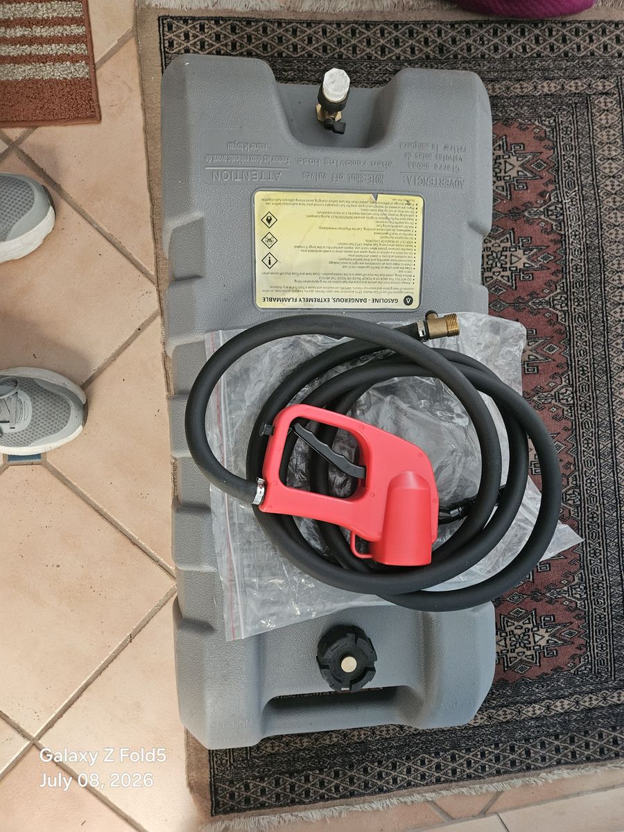 Fuel Caddy, 15 Gal. Never used. W/wheels, nozzle. Gaurantee.