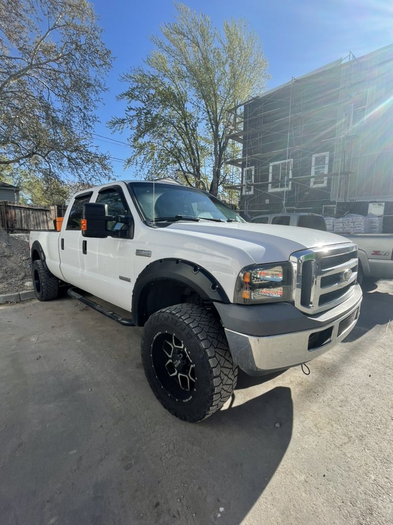 2005 FORD F350 SUPER DUTY XLT
