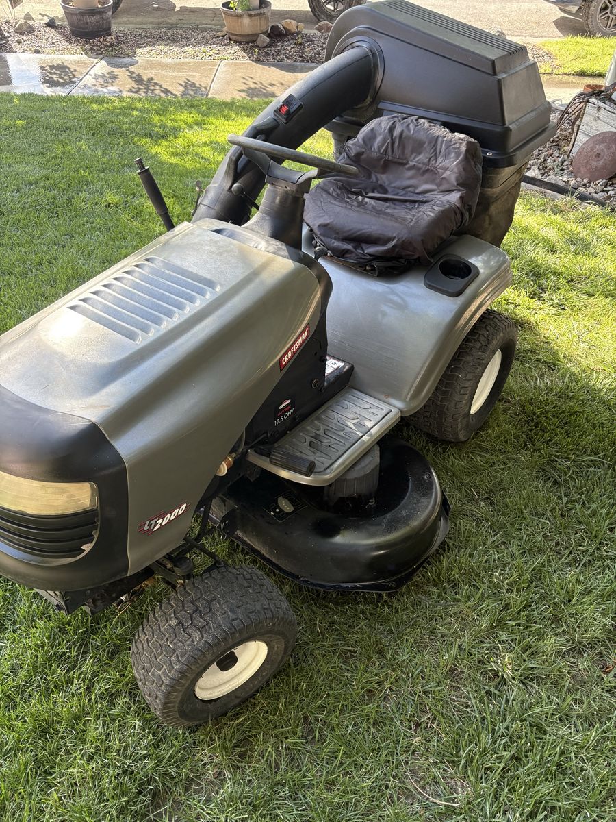 Craftsman riding mower