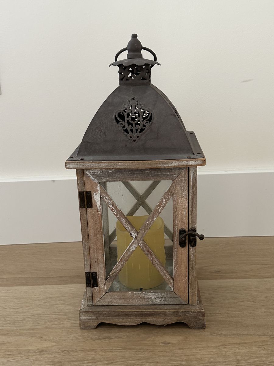 Main image 7