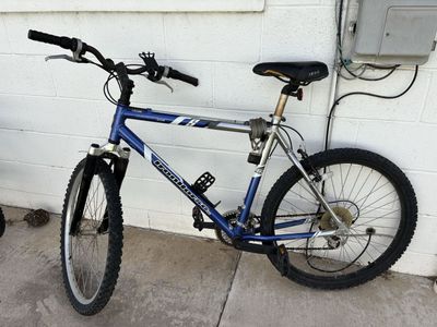 Iron Horse Maverick 2.3 Mountain Bike, Blue, Front Suspension, Disc Brake Compatible