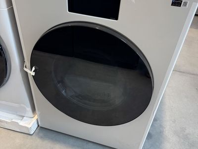 New Open Box Samsung - 7.6 cu. ft. Bespoke AI Ultra Capacity Front Load Electric Dryer with AI Home and AI OptiDry