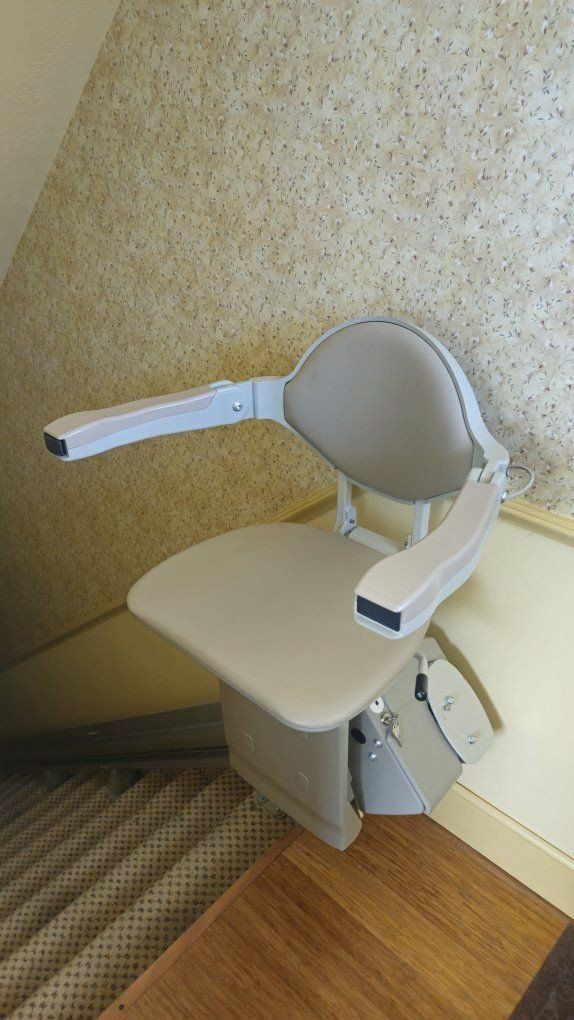 Bruno Stairlift, 300lb Capacity.