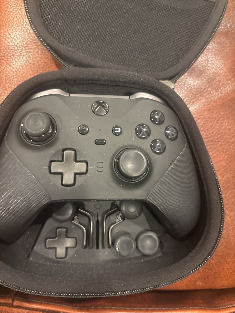 Xbox Elite Wireless Controller Series 2 with Carrying Case