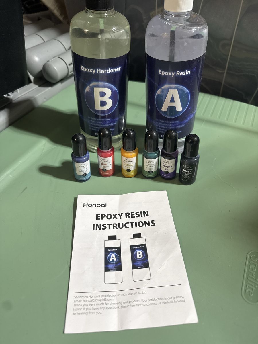 Honpal Epoxy Resin and Hardener Kit with Pigments