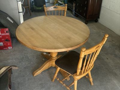 Round Wood Dining Table with Four Spindle Back Chairs - Natural Finish
