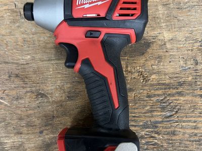 Brand New Milwaukee M18 1/4" Impact Driver