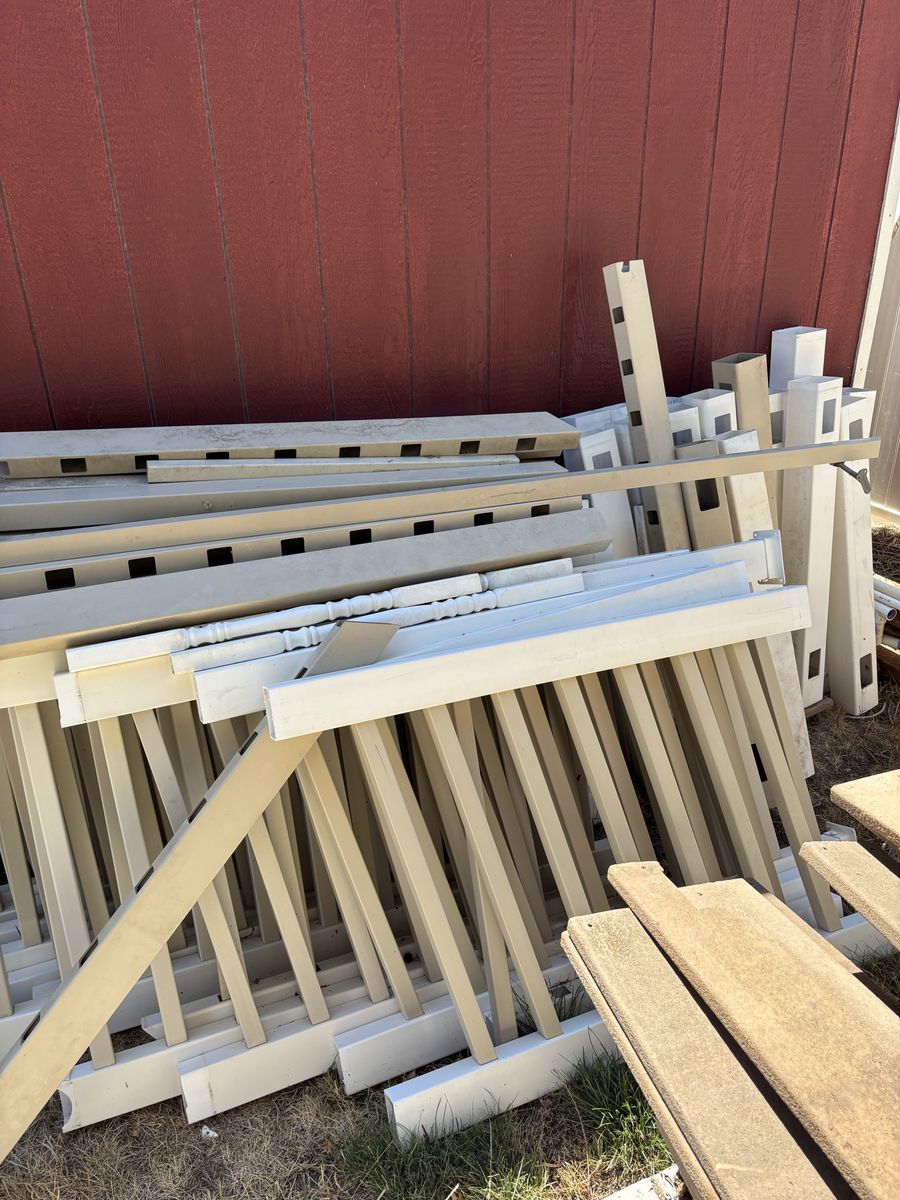 Free Vinyl deck railing