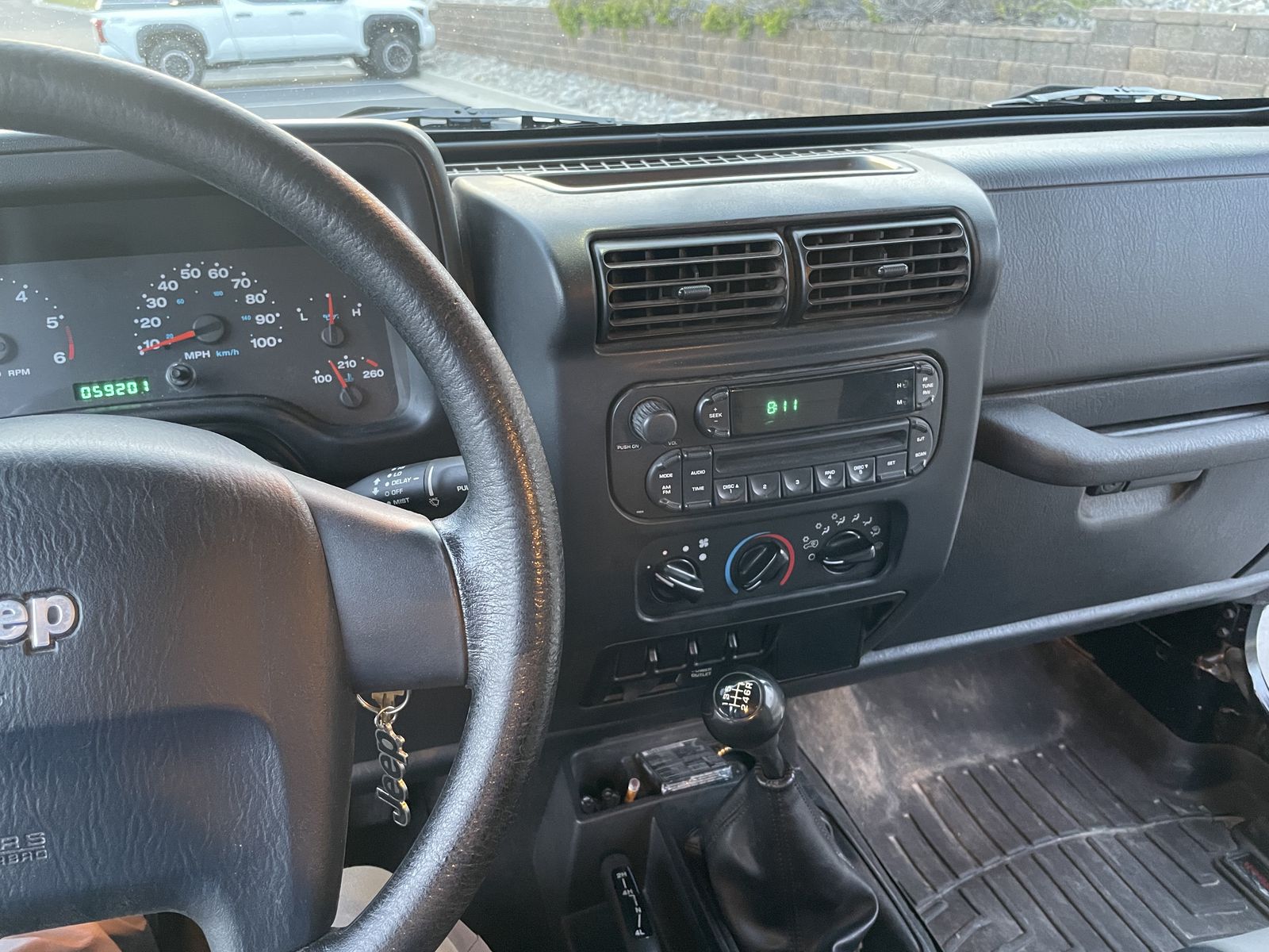 Main image 7