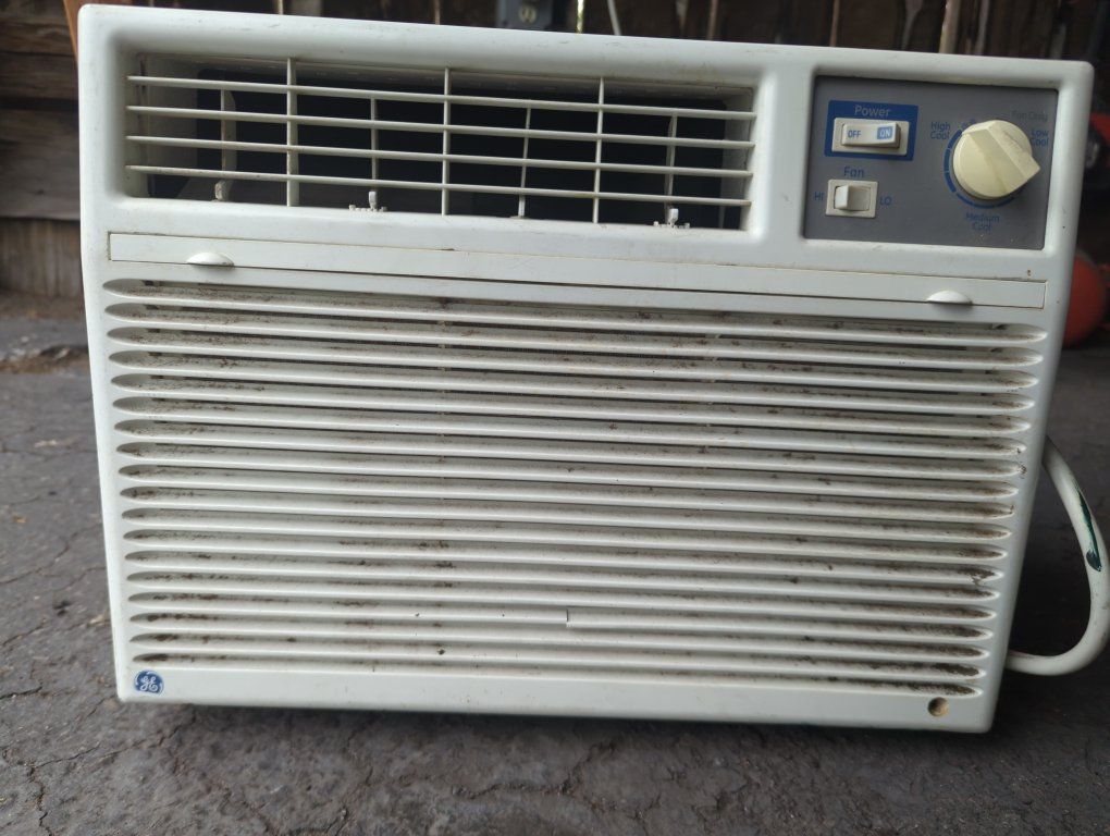 5050 BTU Window A/C unit