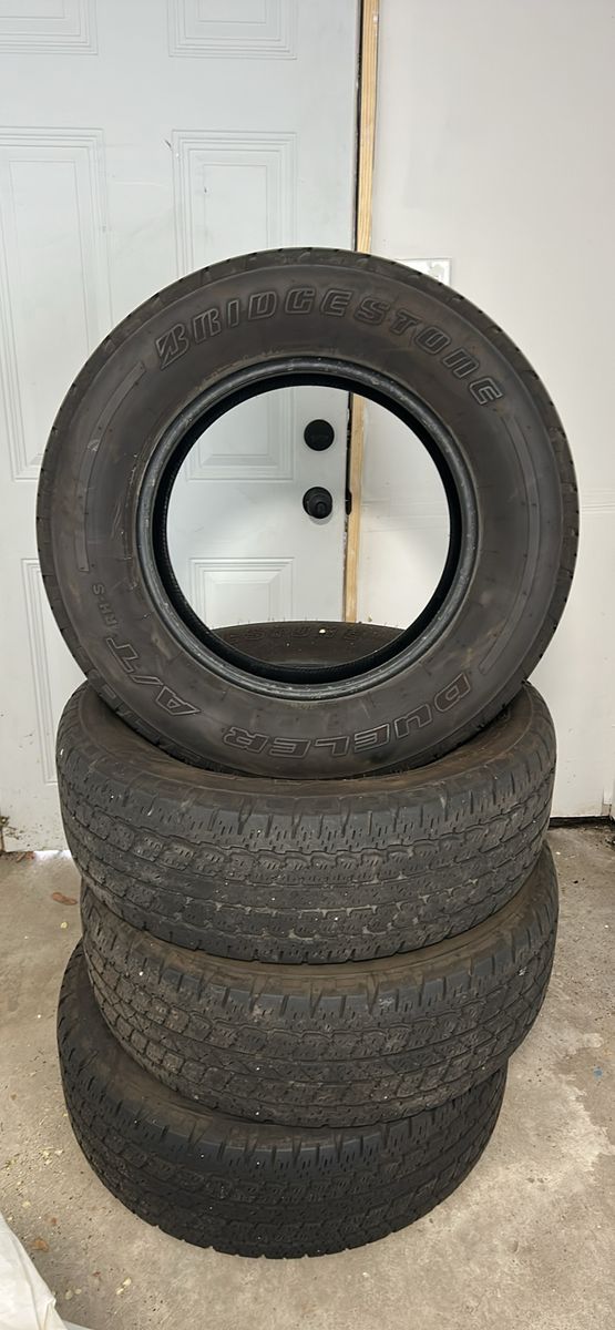 Bridgestone Dueler suv/truck tires 255/65/17
