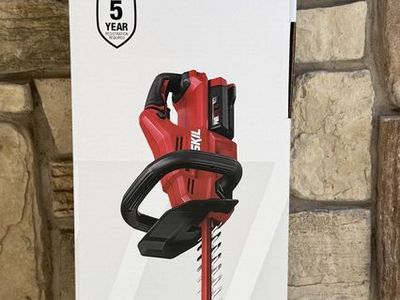 NEW SKIL PWR CORE 40 40 volt 24-in Hedge Trimmer w/ Battery & Charger