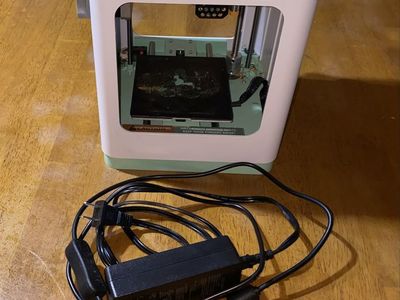 3D Printer + cord and glue