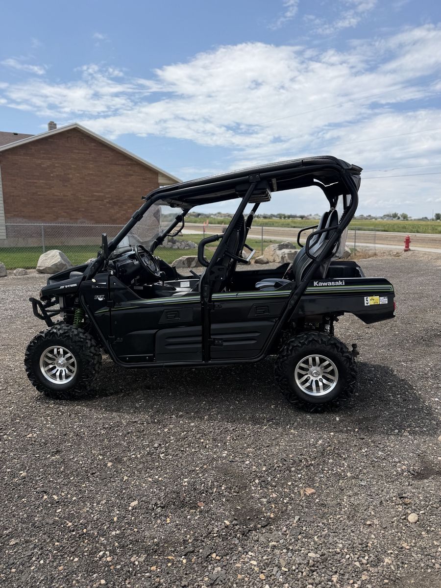 Kawasaki Teryx 750FI 4x4 Sport UTV Side-by-Side - Used Utility Vehicle, Black