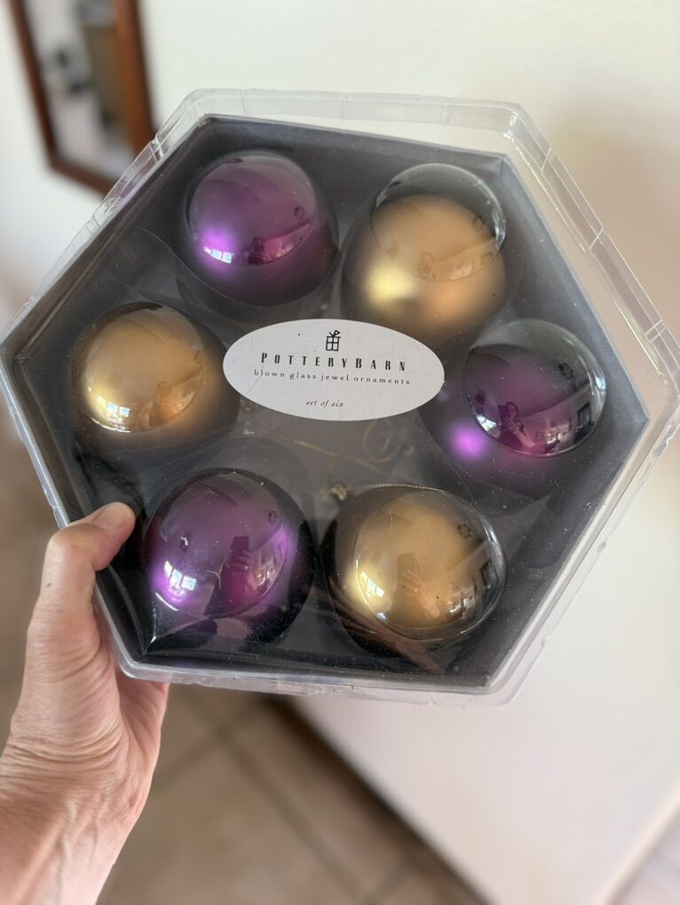 Pottery Barn Ornaments Gold/purple Set Of 6