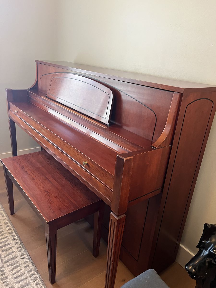 Yamaha Piano