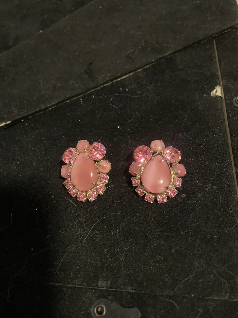 Pink Saphire Clip On Earrings