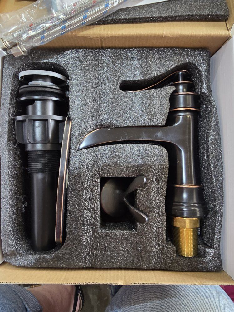 Oil Rubbed Bronze Bathroom Sink Faucet with Drain Assembly